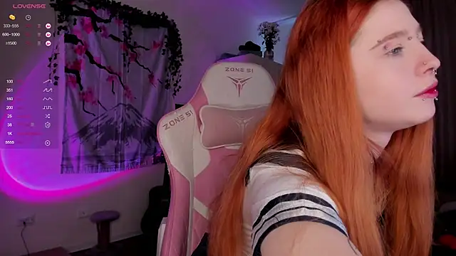 ScarletRos3 online show from 12-05-24, 10:23