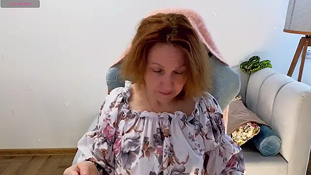 Ava Gardner  online show from 03-06-26, 06:10