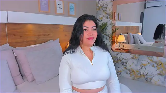 Snapshot of EmaBakker chatting on 11-26-25, 12:28 EmaBakker online show from 11-26-25, 12:28