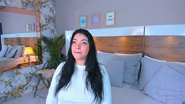 EmaBakker online show from 02-25-26, 10:47