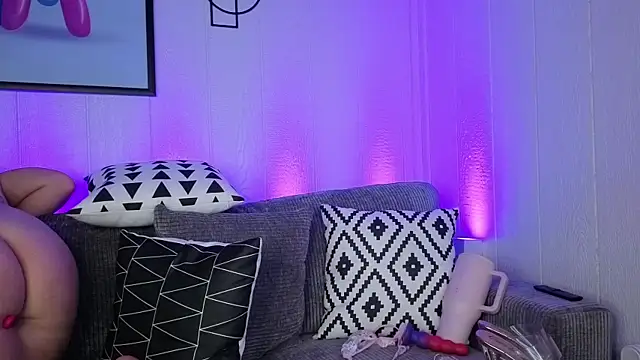 lucyallen4201 online show from 09-26-25, 11:36