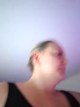 Snapshot of Milas_Dreams chatting on 10-23-25, 07:12 Milas Dreams online show from 10-23-25, 07:12