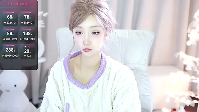 UUKiss  online show from 02-22-25, 02:08