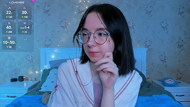 Snapshot of Nora_Failure chatting on 01-06-25, 04:58 Nora Failure online show from 01-06-25, 04:58