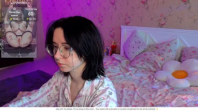 Snapshot of Nora_Failure chatting on 04-10-26, 12:21 Nora Failure online show from 04-10-26, 12:21