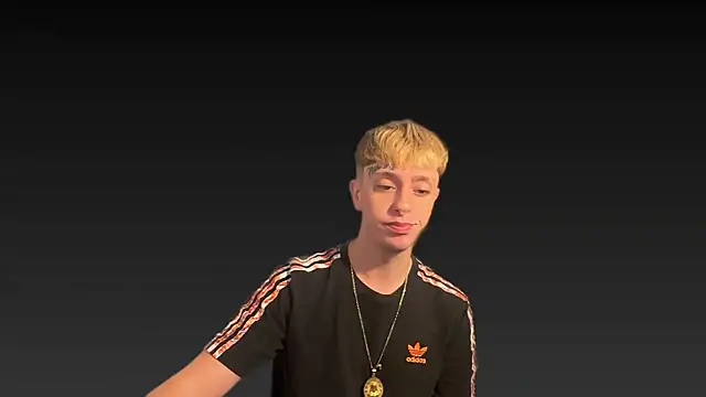 twentywithafelonyy online show from 01-03-25, 07:39