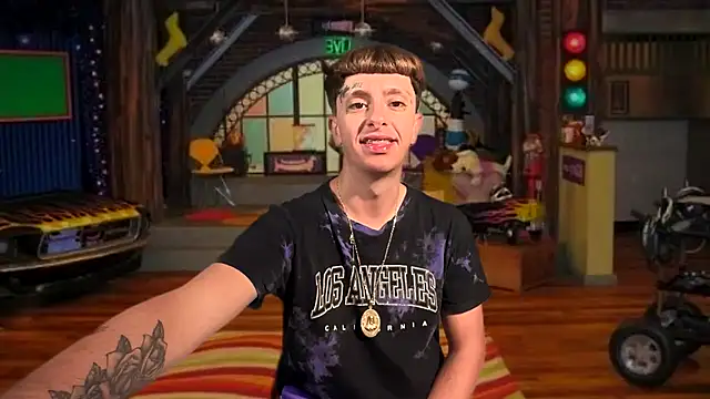 twentywithafelonyy online show from 09-22-25, 01:18