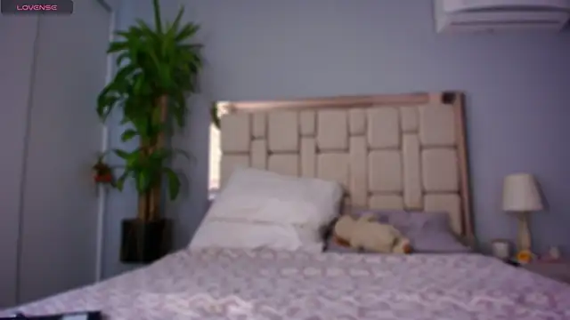 Snapshot of auroracaruso11 chatting on 01-09-25, 07:40 auroracaruso11 online show from 01-09-25, 07:40