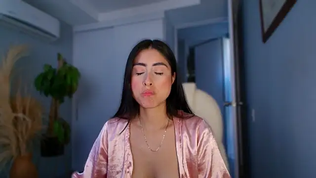 Snapshot of auroracaruso11 chatting on 09-28-25, 09:53 auroracaruso11 online show from 09-28-25, 09:53