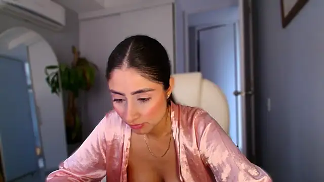 Snapshot of auroracaruso11 chatting on 10-09-25, 09:46 auroracaruso11 online show from 10-09-25, 09:46