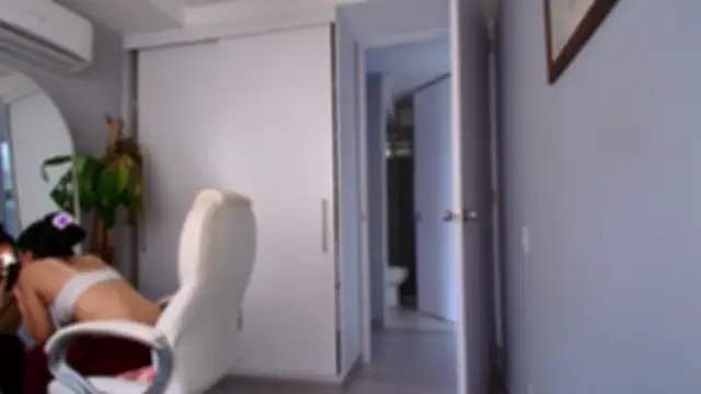 Snapshot of auroracaruso11 chatting on 10-21-25, 08:09 auroracaruso11 online show from 10-21-25, 08:09