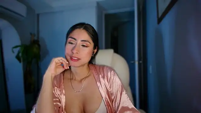 Snapshot of auroracaruso11 chatting on 10-25-25, 10:59 auroracaruso11 online show from 10-25-25, 10:59