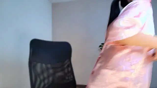 Snapshot of auroracaruso11 chatting on 01-13-26, 07:30 auroracaruso11 online show from 01-13-26, 07:30