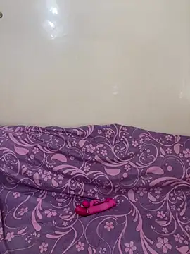 Layla-daloua online show from 03-25-26, 04:46