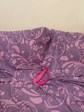 Layla-daloua online show from 03-27-26, 05:12