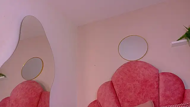 ParisFox  online show from 03-03-26, 09:31