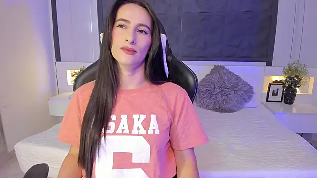 SaraGomez1 online show from 12-16-25, 11:48