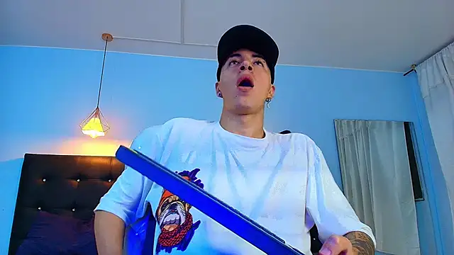 Lobo 17  online show from 01-07-25, 03:03