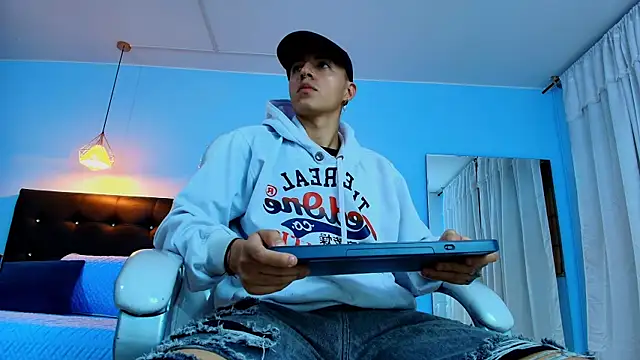 Lobo 17  online show from 02-14-25, 11:53