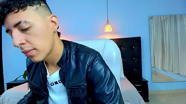 Lobo 17  online show from 03-22-25, 03:52