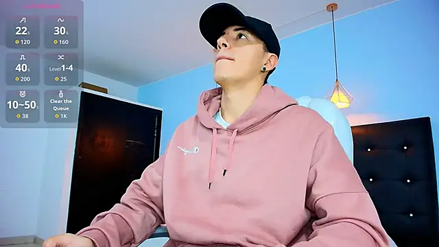 Snapshot of Lobo_17_ chatting on 09-19-25, 03:41 Lobo 17 online show from 09-19-25, 03:41