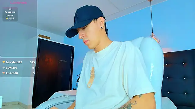 Lobo 17  online show from 10-02-25, 03:46