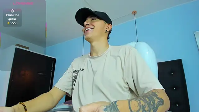 Lobo 17  online show from 10-21-25, 03:51