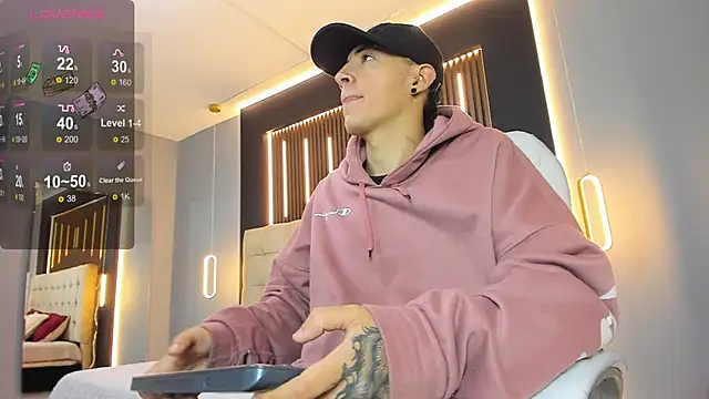 Lobo 17  online show from 03-12-26, 03:34