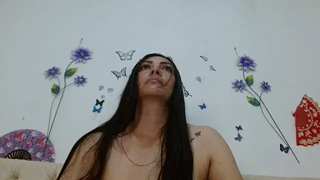 Snapshot of marlymilf6 chatting on 09-10-25, 03:12 marlymilf6 online show from 09-10-25, 03:12