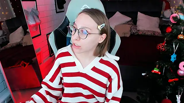 AphexQueen online show from 12-17-24, 04:21