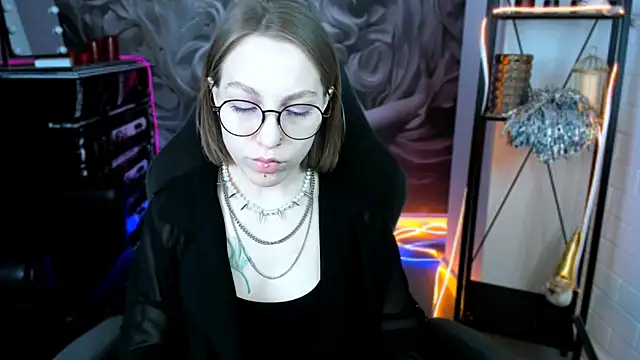 AphexQueen online show from 01-24-25, 09:17