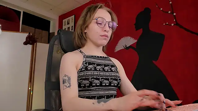 AphexQueen online show from 02-18-25, 12:28