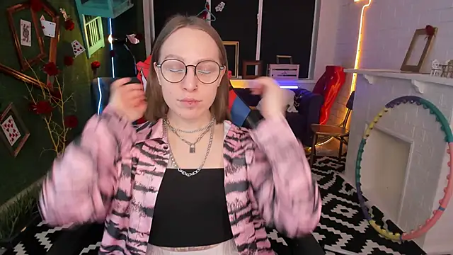 AphexQueen online show from 02-26-25, 01:08