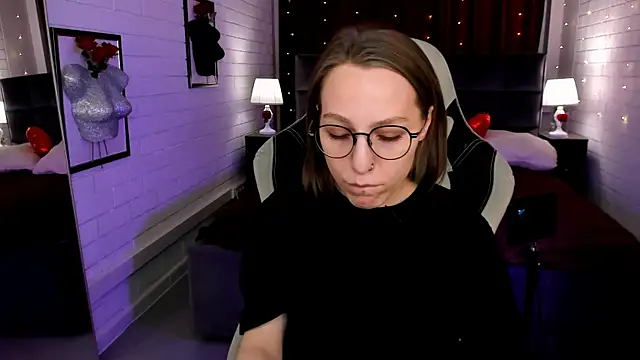 AphexQueen online show from 03-21-25, 07:35