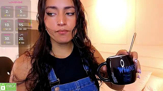 GISELA RODRIGUEZ online show from 10-24-25, 11:39