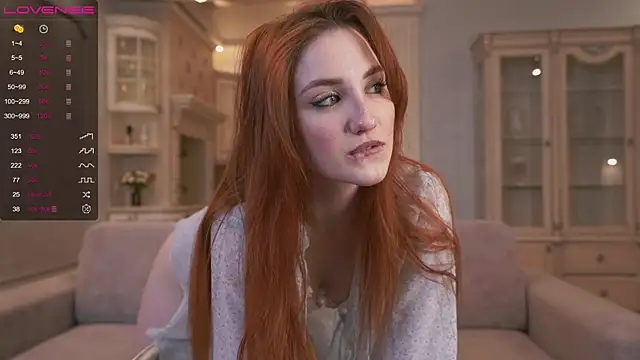 Snapshot of EsmaCrumbley chatting on 02-12-25, 04:23 EsmaCrumbley online show from 02-12-25, 04:23