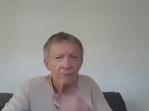 Snapshot of naturiste974 chatting on 03-13-25, 08:04 naturiste974 online show from 03-13-25, 08:04