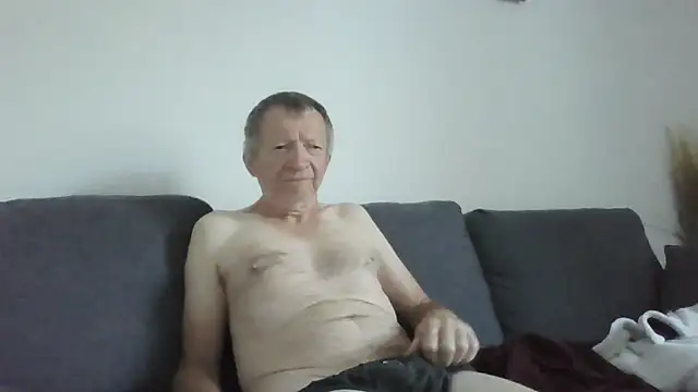 naturiste974 online show from 04-30-26, 05:36