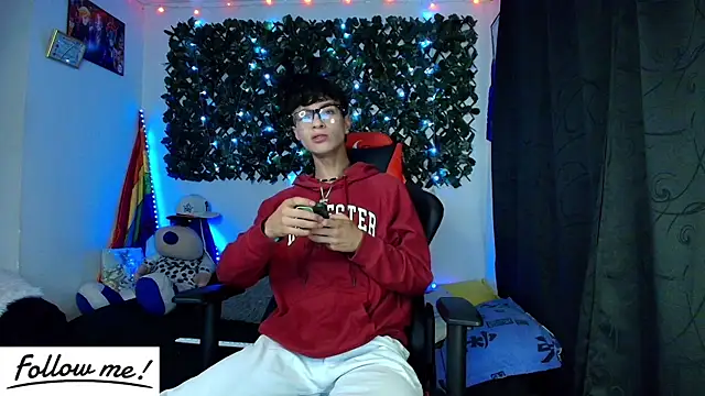 twink sebas  online show from 01-11-25, 04:16