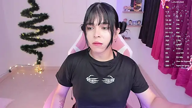 Snapshot of misshoneyxxx chatting on 01-09-25, 01:50 misshoneyxxx online show from 01-09-25, 01:50