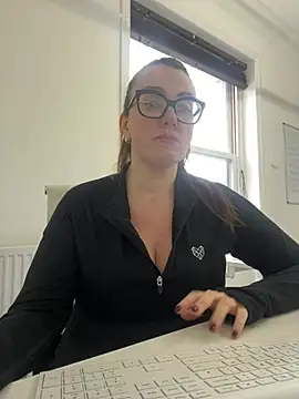 Snapshot of Miss_Stassi chatting on 02-03-25, 09:41 Miss Stassi online show from 02-03-25, 09:41