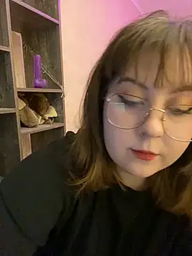 cinnabon  online show from 12-20-24, 02:05