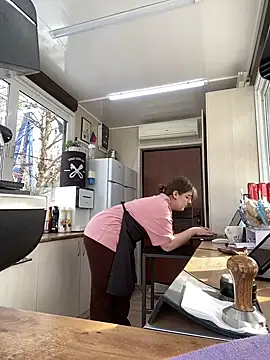 cinnabon  online show from 02-01-25, 10:37