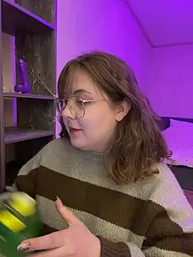 cinnabon  online show from 03-20-25, 04:09