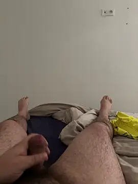 Snapshot of junior49280 chatting on 10-12-25, 11:31 junior49280 online show from 10-12-25, 11:31