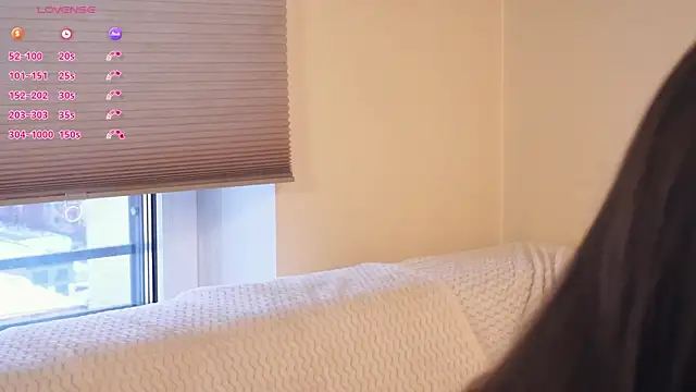 Snapshot of LindaFarmer chatting on 03-05-25, 03:40 LindaFarmer online show from 03-05-25, 03:40