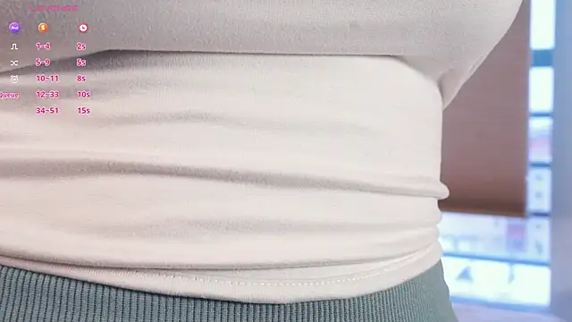 Snapshot of LindaFarmer chatting on 03-06-25, 03:46 LindaFarmer online show from 03-06-25, 03:46