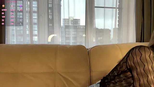 Snapshot of LindaFarmer chatting on 11-27-25, 04:36 LindaFarmer online show from 11-27-25, 04:36