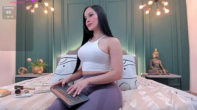 Snapshot of rubyhill_2711 chatting on 01-14-25, 02:19 rubyhill 2711 online show from 01-14-25, 02:19