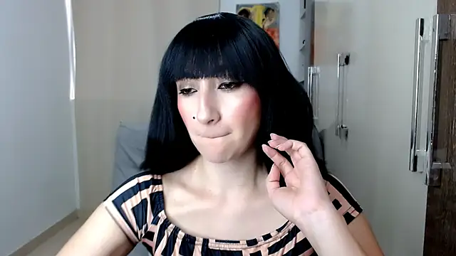 Laura-pervert online show from 12-19-25, 10:06